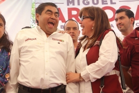 Los panistas est&aacute;n desesperados e implementan guerra sucia, dice 