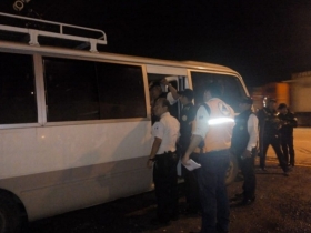 M&aacute;s de mil personas abandonan caravana y regresan a Honduras