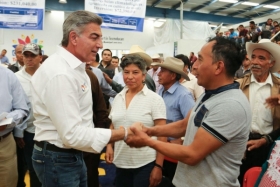 27 millones de pesos contribuir&aacute;n a la producci&oacute;n y capacitaci&oacute;n de dos mil 416 productores agr&iacute;colas, pecuarios, acu&iacute;colas y agroindustriales de la regi&oacute;n