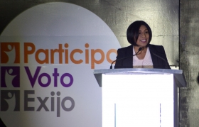 Con propuestas s&oacute;lidas Roxana Luna particip&oacute; en el Encuentro Empresarial con candidatos