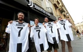 Se recupera en un d&iacute;a el 50% con venta de camisetas.