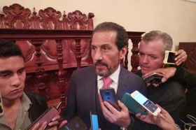 Esparza evit&oacute; pronunciarse sobre el nuevo auditor de Puebla   
