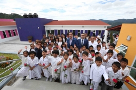 Acuerdo entre la CDI y el SEDIF para fortalecer el Programa Beca a un Ni&ntilde;o Ind&iacute;gena