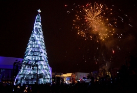 Encendido &aacute;rbol de Navidad