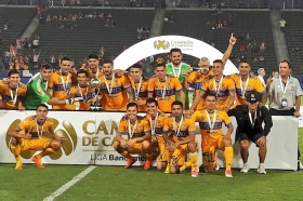 Tigres Campe&oacute;n de Campeones