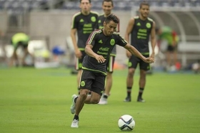 "Gallito" V&aacute;zquez tambi&eacute;n causa baja en el TRI