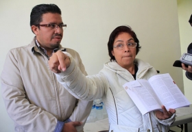 CEN del PRD expulsar&iacute;a a operadores del gobernador de Puebla
