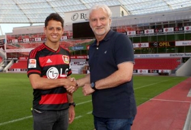 Chicharito ser&aacute; en sexto jugador mexicano en participar en la Bundesliga.