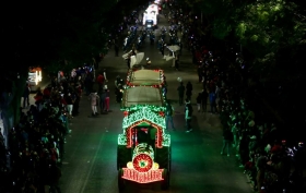 Eduardo Rivera y Liliana Ortiz encabezan desfile conmemorativo de D&iacute;a de Reyes