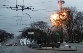 Rusia ataca torre de televisi&oacute;n en Kiev tras advertir a ciudadanos