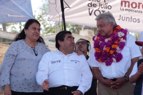  El ex gobernador se volvi&oacute; el poder mafioso en Puebla.