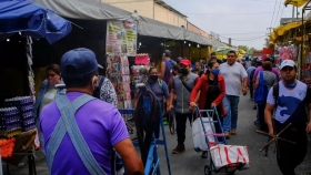 Rumbo a sem&aacute;foro rojo CDMX, con 10 mil casos activos de #COVID19