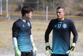El equipo entren&oacute; en el complejo los Olivos 