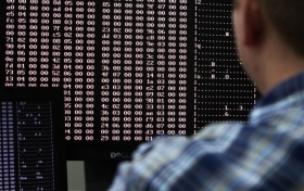 El sector financiero es el que m&aacute;s ha invertido en prevenir amenazas cibern&eacute;ticas.