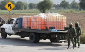 Se han asegurado 2 mil 305 veh&iacute;culos, 787 tomas clandestinas fueron selladas y 690 personas han sido puestas al MP Federal