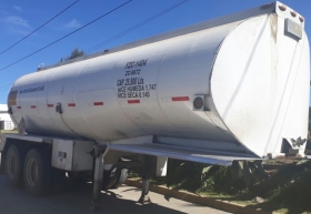 Recuper&oacute; tres automotores y un remolque tipo tanque