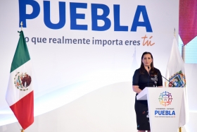 La gente es lo m&aacute;s importante para la primera gobernadora de Puebla 