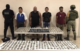 Tres personas m&aacute;s fueron aseguradas en posesi&oacute;n de aparente droga.