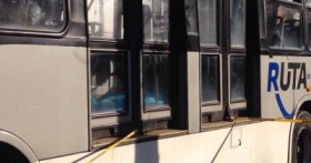 El hombre abord&oacute; el transporte y minutos despu&eacute;s comenz&oacute; a sentirse mal 