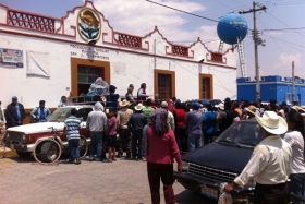 Pobladores de San Jos&eacute; Carpinteros se enardecieron e intercambiaron la libertad de los uniformados