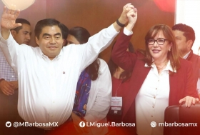 Estar&aacute; acompa&ntilde;ado de Yeidckol Polevnsky   