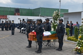 Homenaje p&oacute;stumo de cuerpo presente en las instalaciones centrales de la corporaci&oacute;n al Polic&iacute;a Municipal,