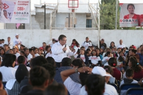 Tambi&eacute;n ofreci&oacute; un cambio seguro en servicios de salud