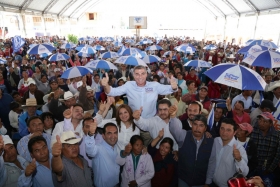 Tony Gali fortalecer&aacute; la conectividad en Ixtacamaxtitl&aacute;n