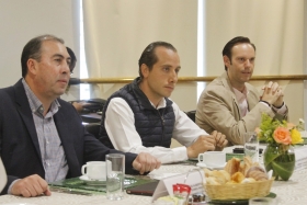 &ldquo;Les ofrezco ser un interlocutor, entre el Senado y la CANADEVI"